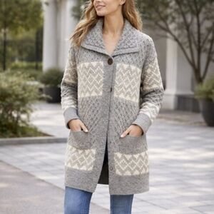 Carraig Donn Irish Wool Cardigan L 36 Aran Knit Grey Cream Made in Ireland